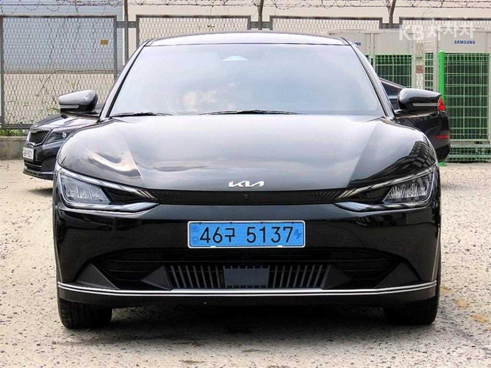기아 EV6 2021년식 기아 EV6 롱 레인지 2WD 에어