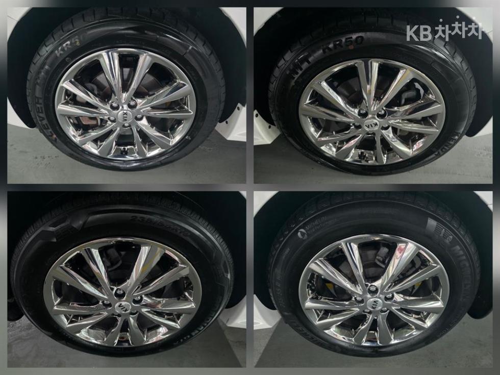 Kia Carnival — miniaturë 16