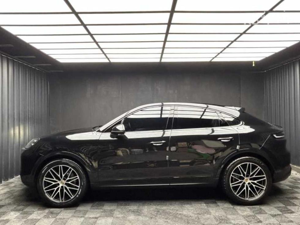 2024 Porsche (9Y0) photo