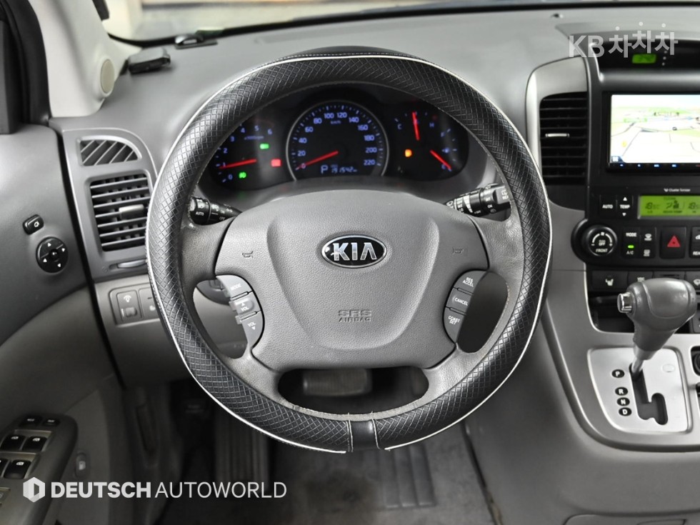 Kia Carnival — miniaturë 13
