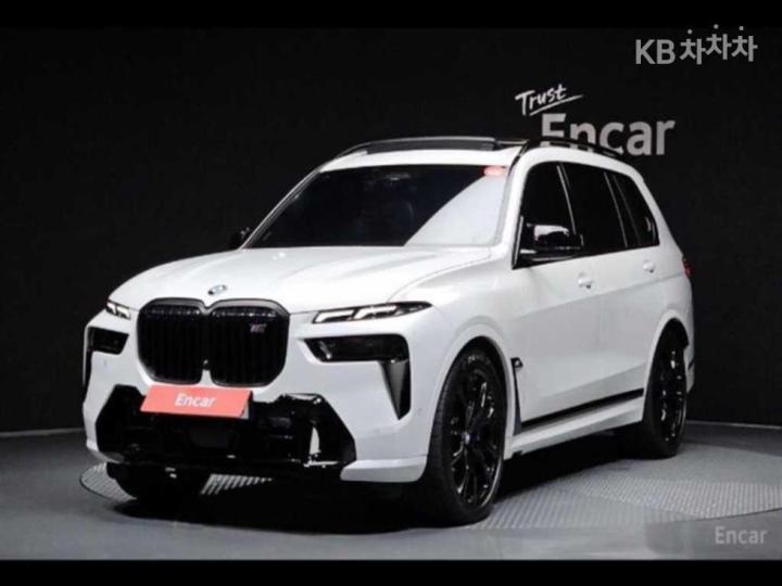 BMW X7 M60i xDrive — foto 1