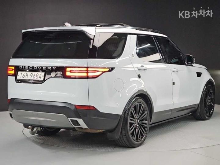 Land Rover Discovery 5 2017 photo 3