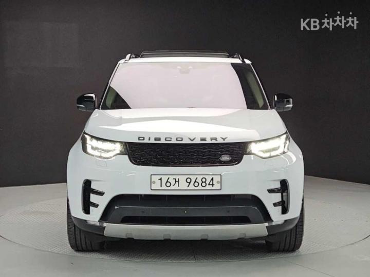 Land Rover Discovery 5 2017 photo 2
