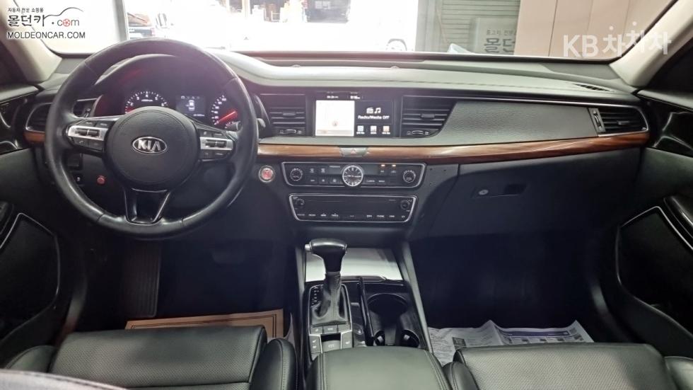 Kia K7 — miniaturë 7