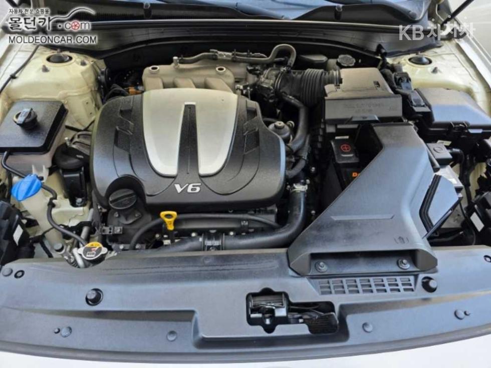 Kia K7 — miniaturë 8