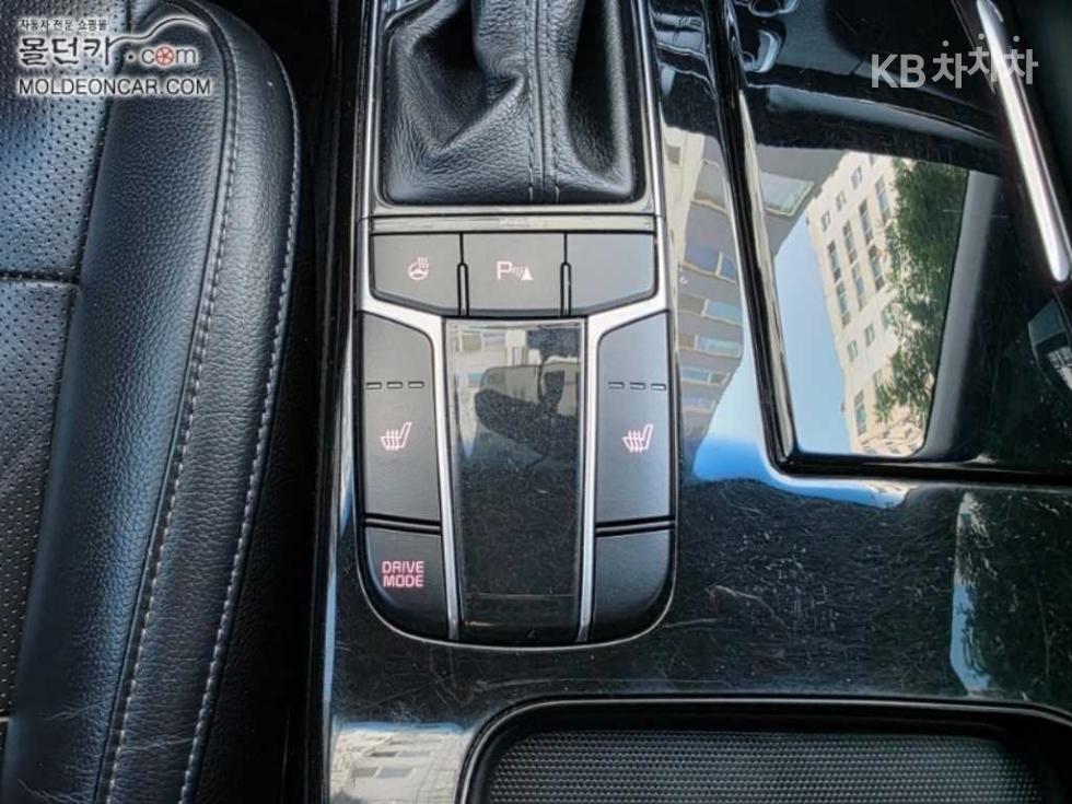 Kia K7 — miniaturë 10