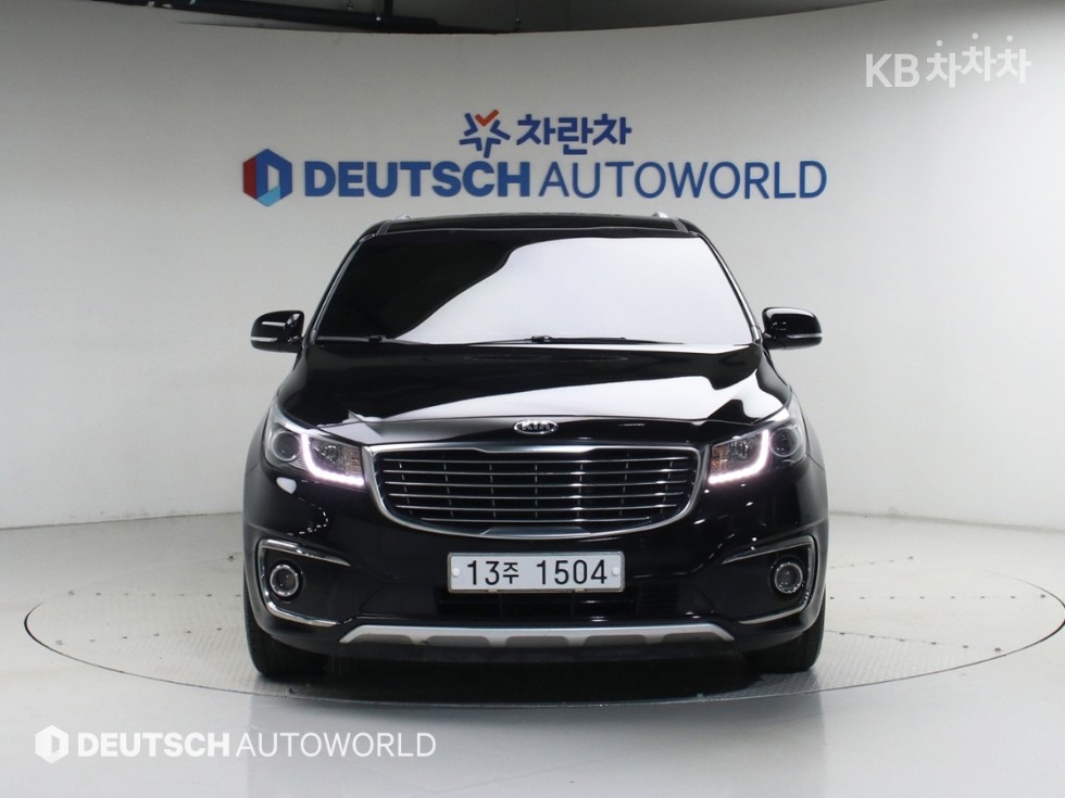 Kia Carnival — miniaturë 3