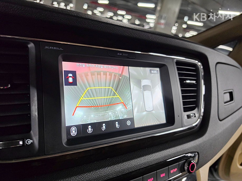Kia Carnival — miniaturë 14