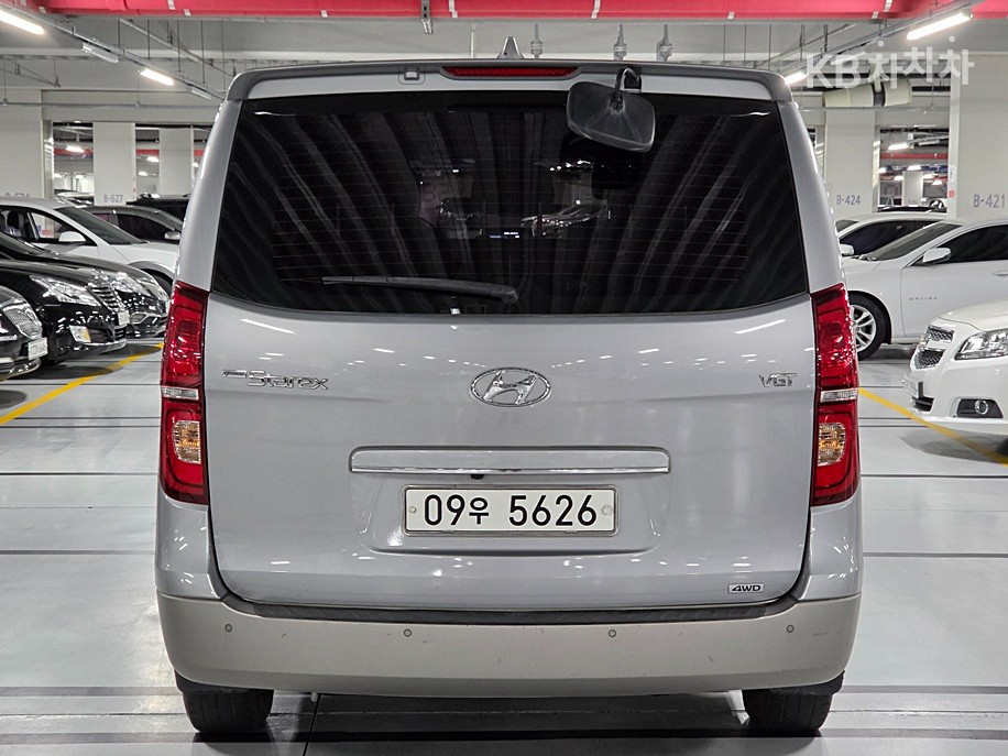 Hyundai Starex — miniaturë 3