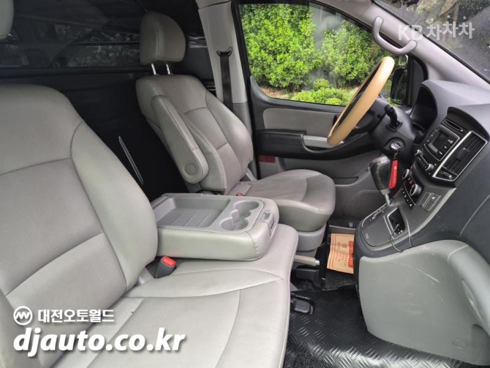Hyundai Starex — miniaturë 4