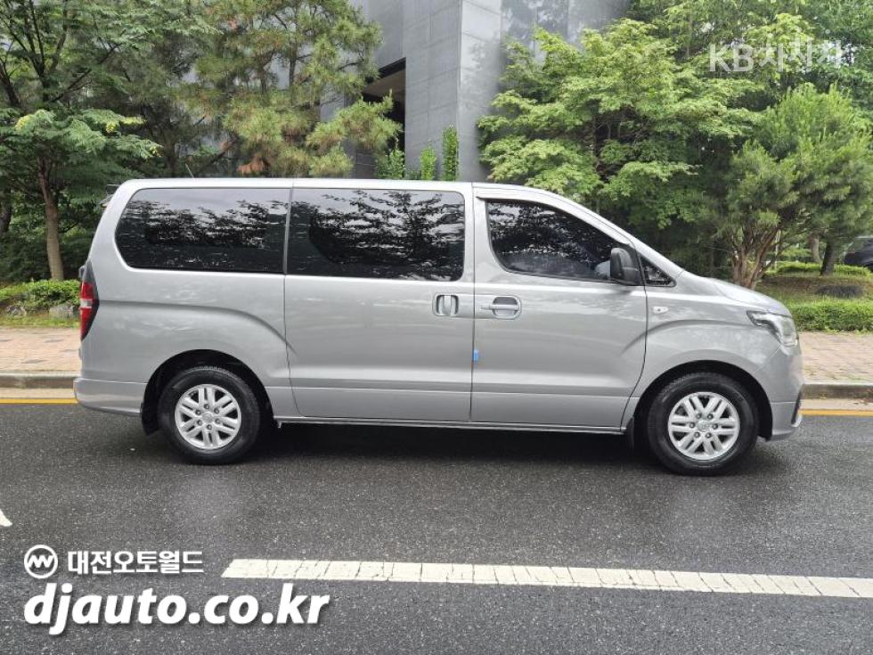 Hyundai Starex — miniaturë 8