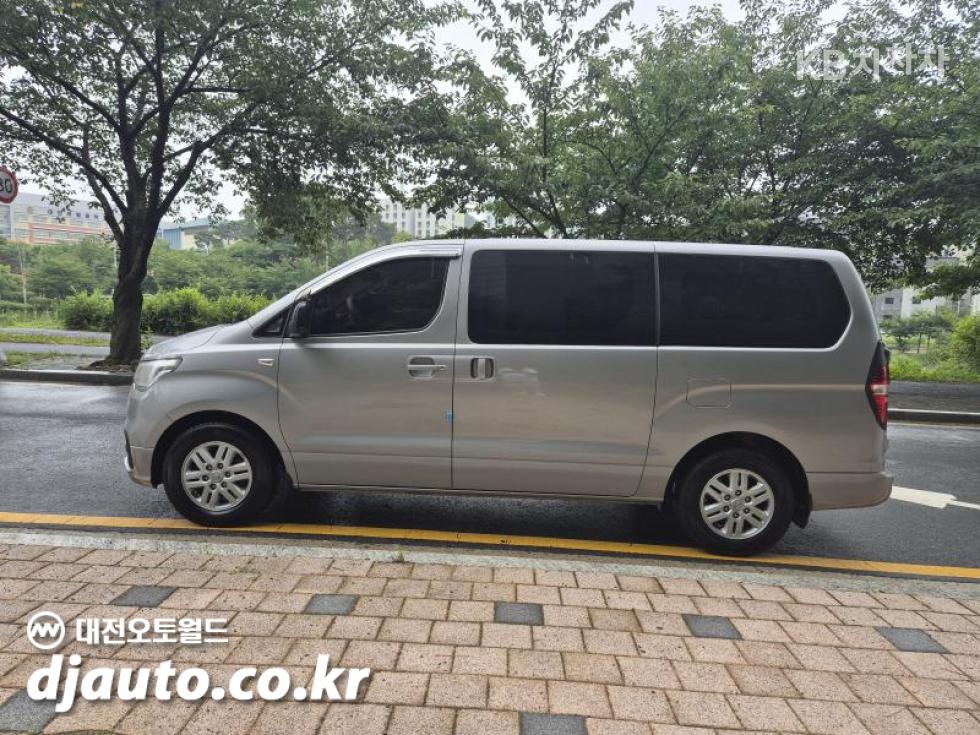 Hyundai Starex — miniaturë 9