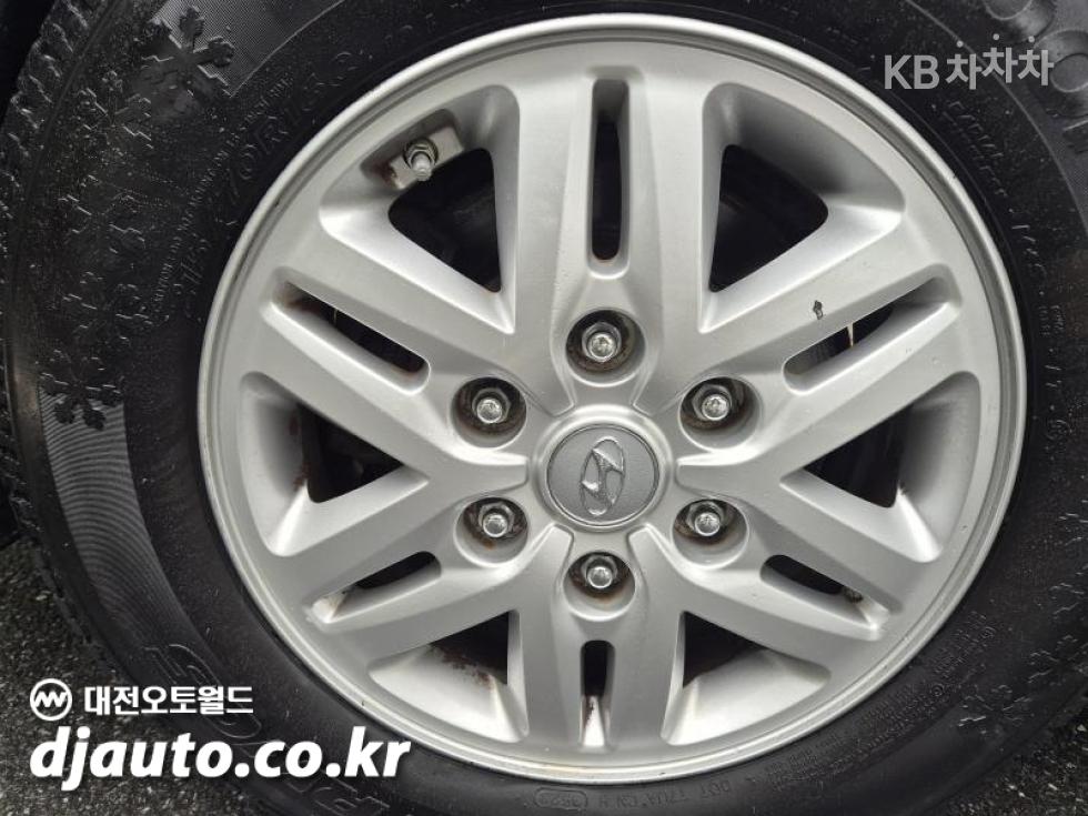 Hyundai Starex — miniaturë 10