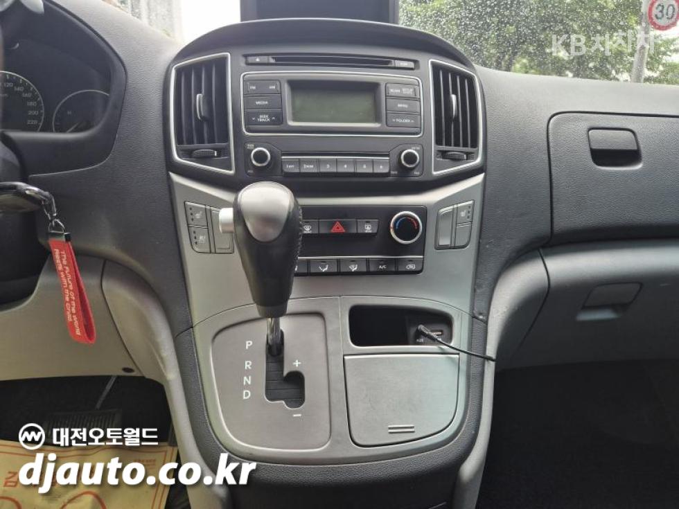 Hyundai Starex — miniaturë 14