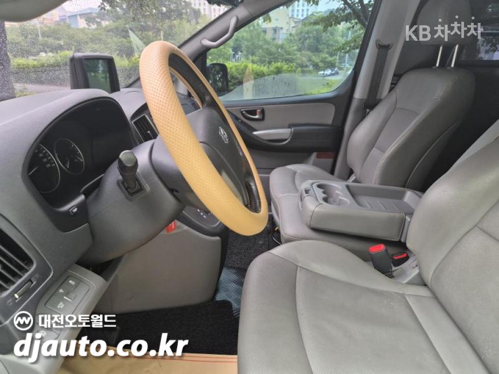Hyundai Starex — miniaturë 18