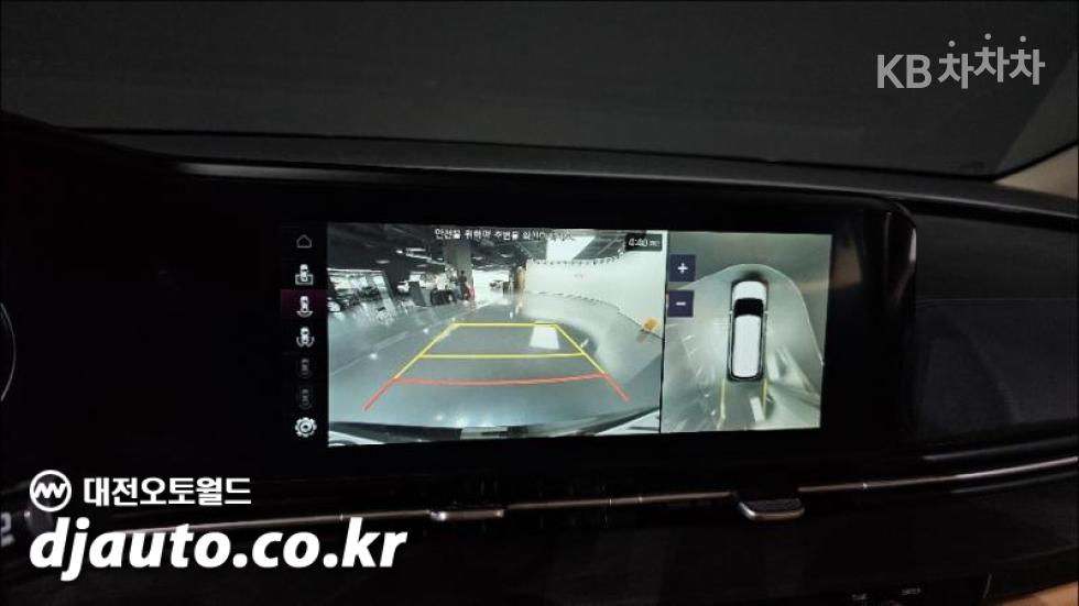 Kia Carnival — miniaturë 16