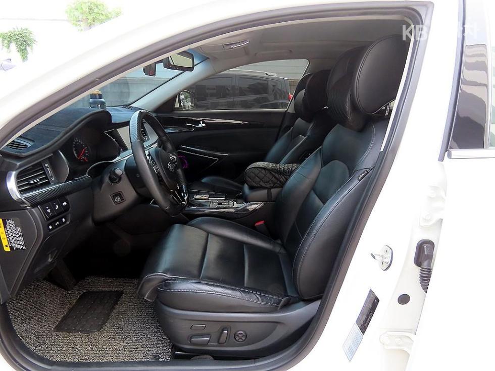 Kia K7 — miniaturë 5