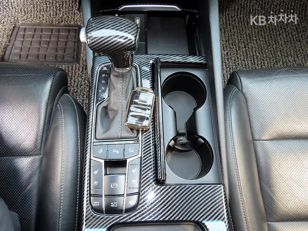 Kia K7 — miniaturë 11