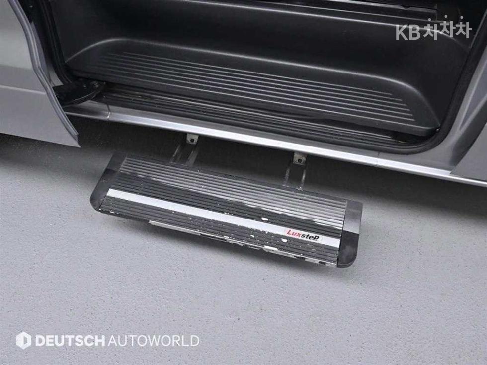 Hyundai Starex — miniaturë 15