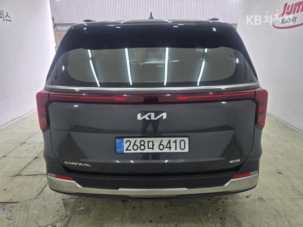 Kia Carnival — miniaturë 3
