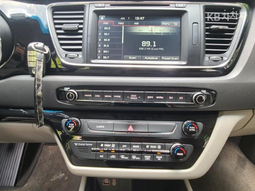 Kia Carnival — miniaturë 14