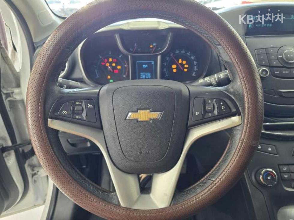 Chevrolet Orlando — miniaturë 8