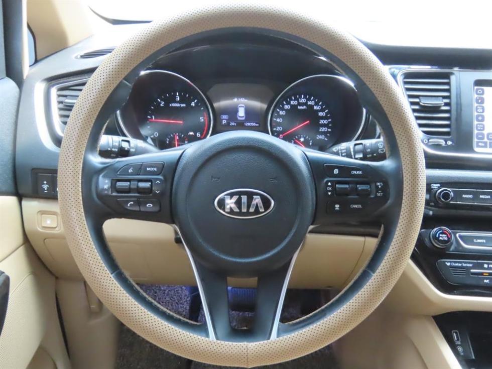 Kia Carnival — miniaturë 12