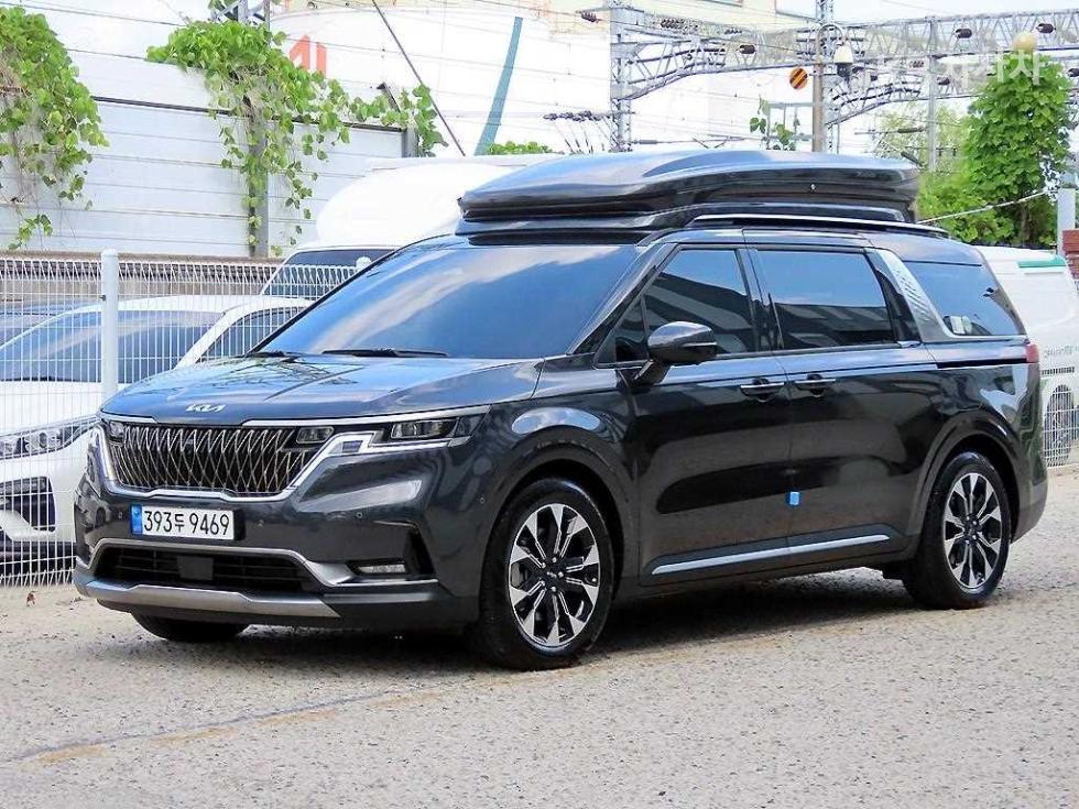 Kia Carnival — miniaturë 2