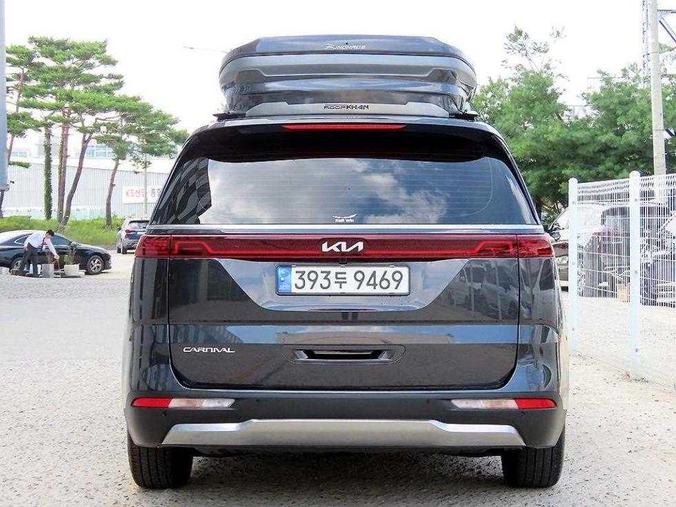 Kia Carnival — miniaturë 4