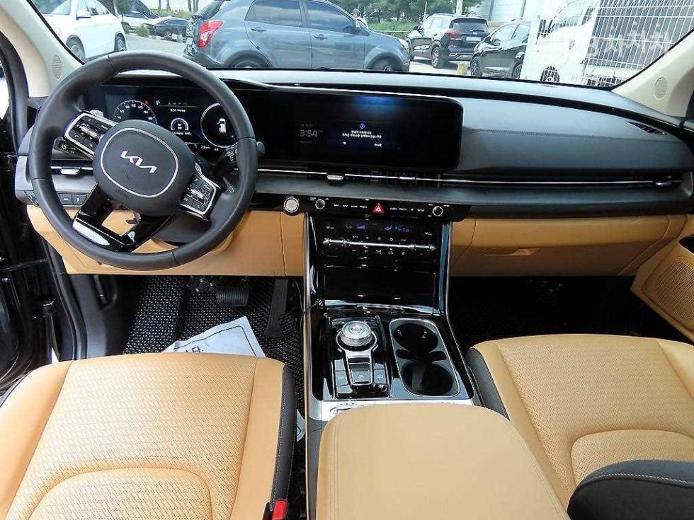 Kia Carnival — miniaturë 7