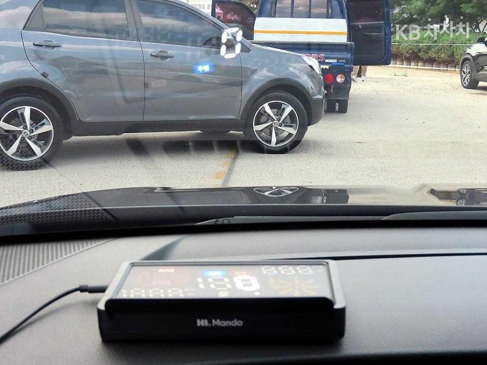 Kia Carnival — miniaturë 10