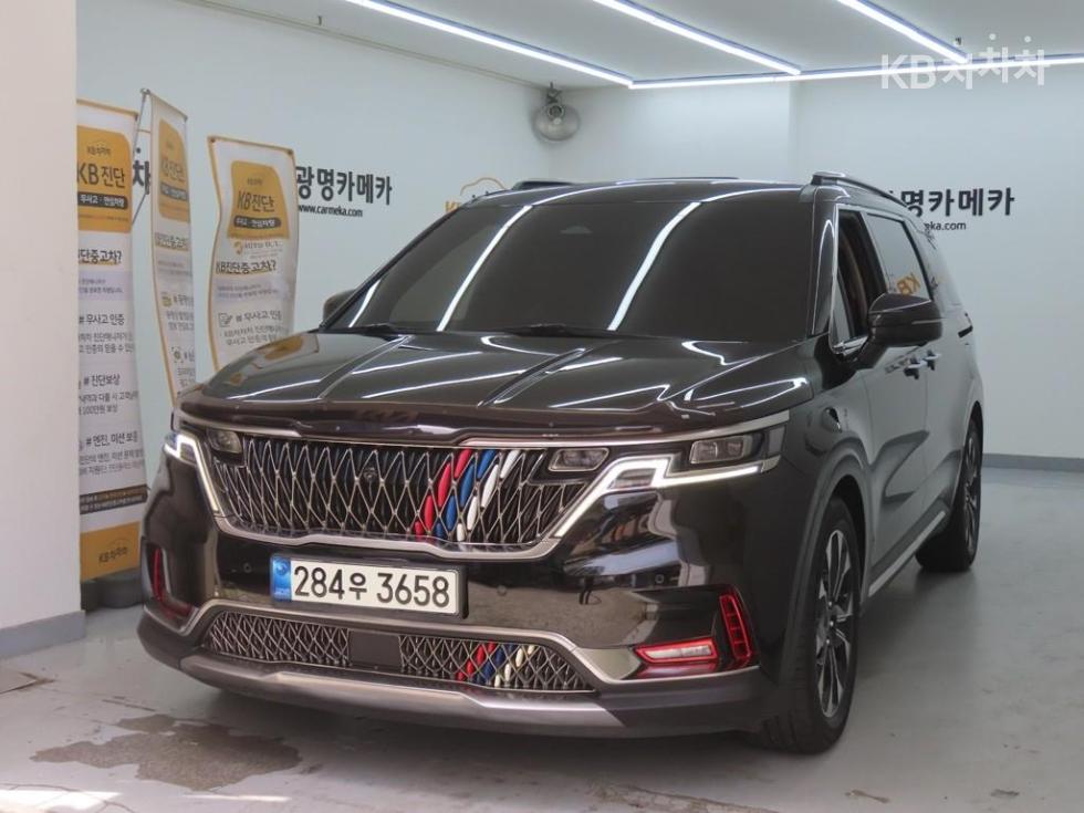 Kia Carnival — miniaturë 2