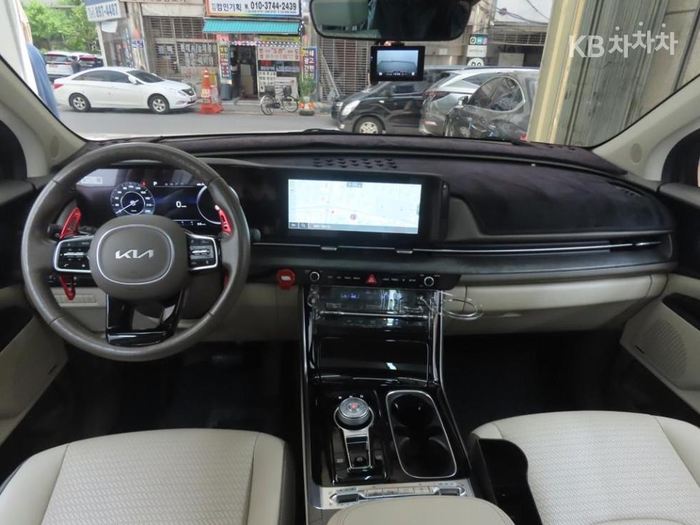 Kia Carnival — miniaturë 7