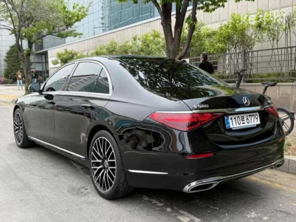 Mercedes-Benz S-klasse — miniaturë 2