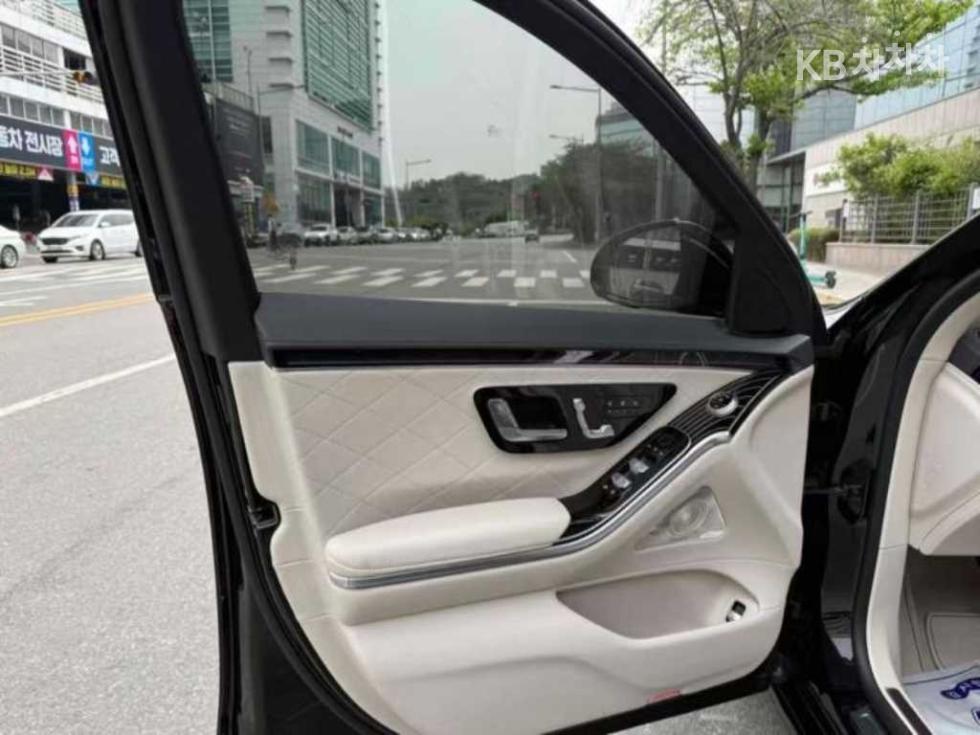 Mercedes-Benz S-klasse — miniaturë 16