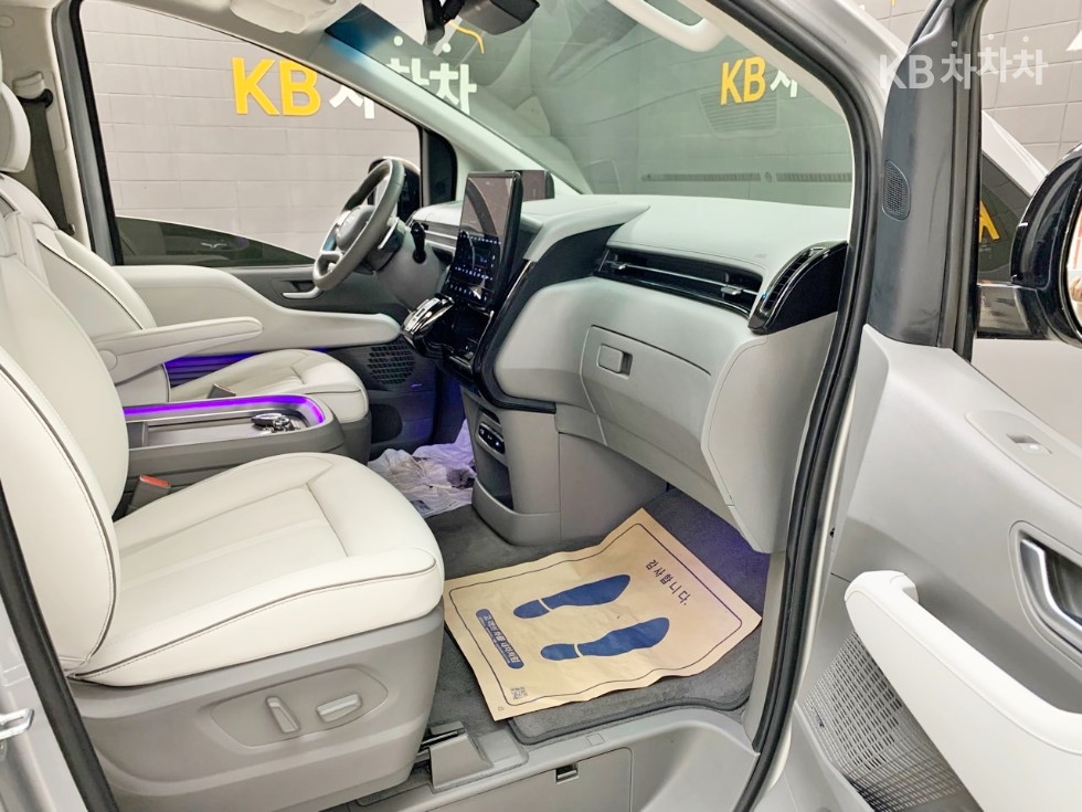 Hyundai Staria — miniaturë 15