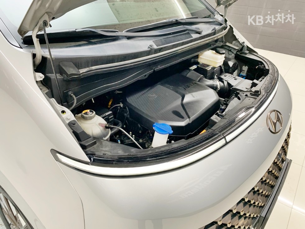 Hyundai Staria — miniaturë 6