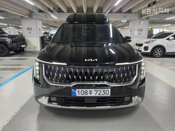 Kia Carnival 하이리무진 1.6 HEV 4인승 시그니처 — foto 1