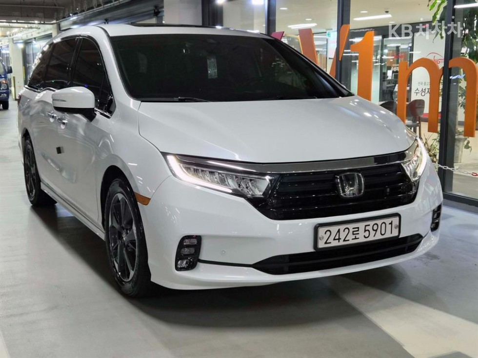 Honda Odyssey — miniaturë 2
