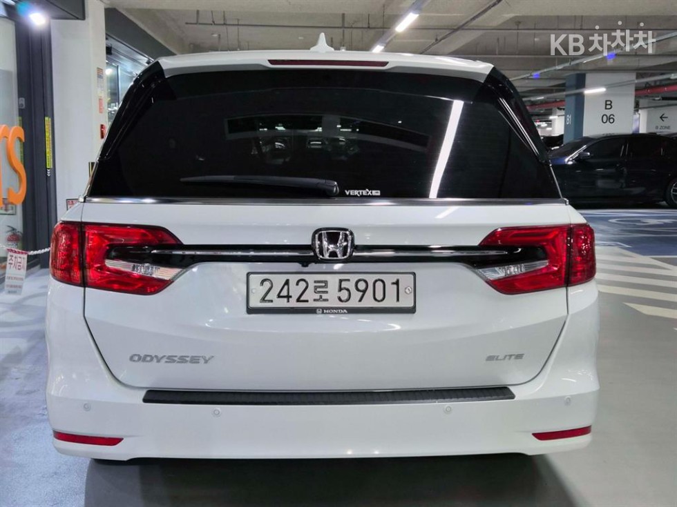 Honda Odyssey — miniaturë 3