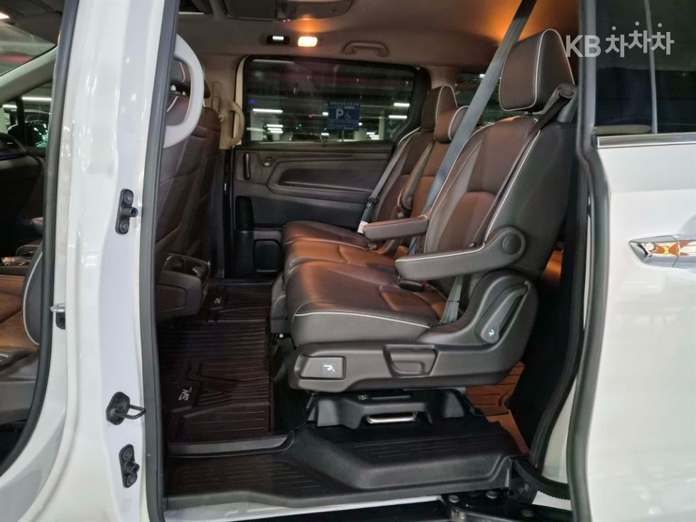 Honda Odyssey — miniaturë 10