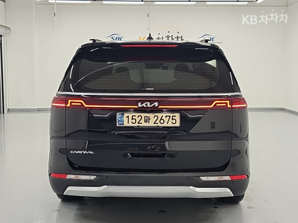 Kia Carnival — miniaturë 3