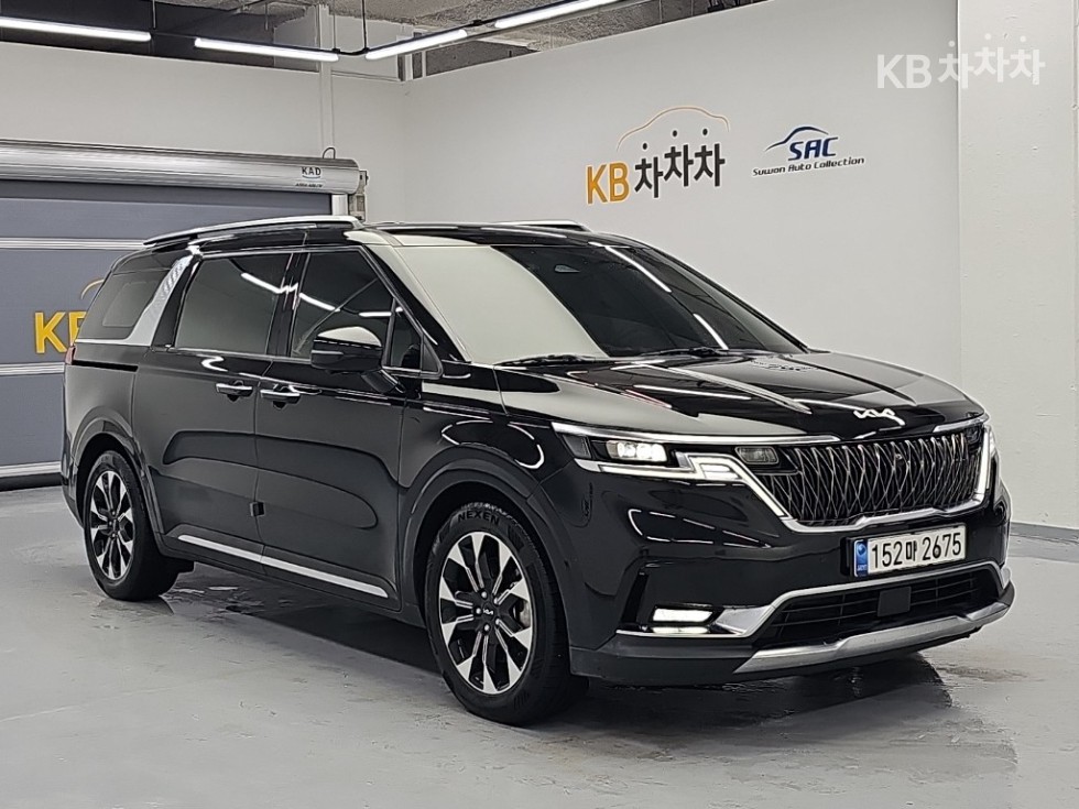 Kia Carnival — miniaturë 4