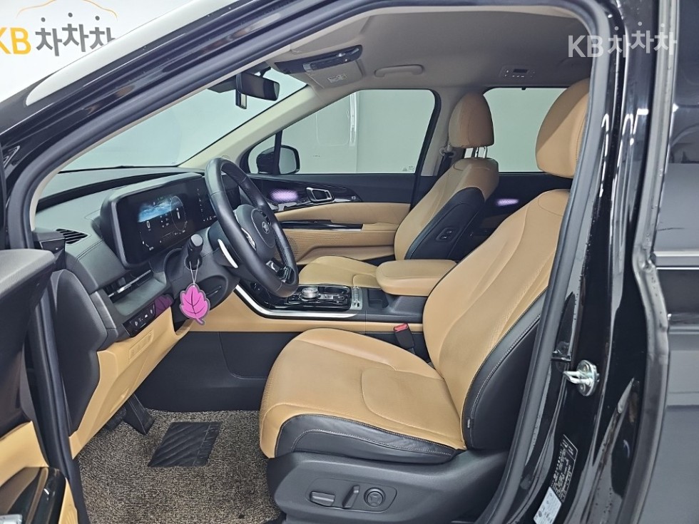 Kia Carnival — miniaturë 11