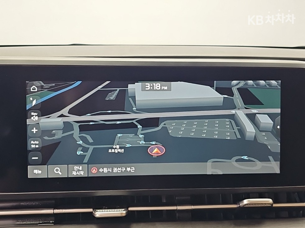 Kia Carnival — miniaturë 17