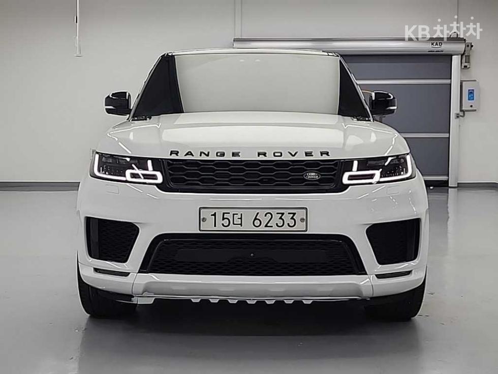 2019 Land Rover Used Car photo