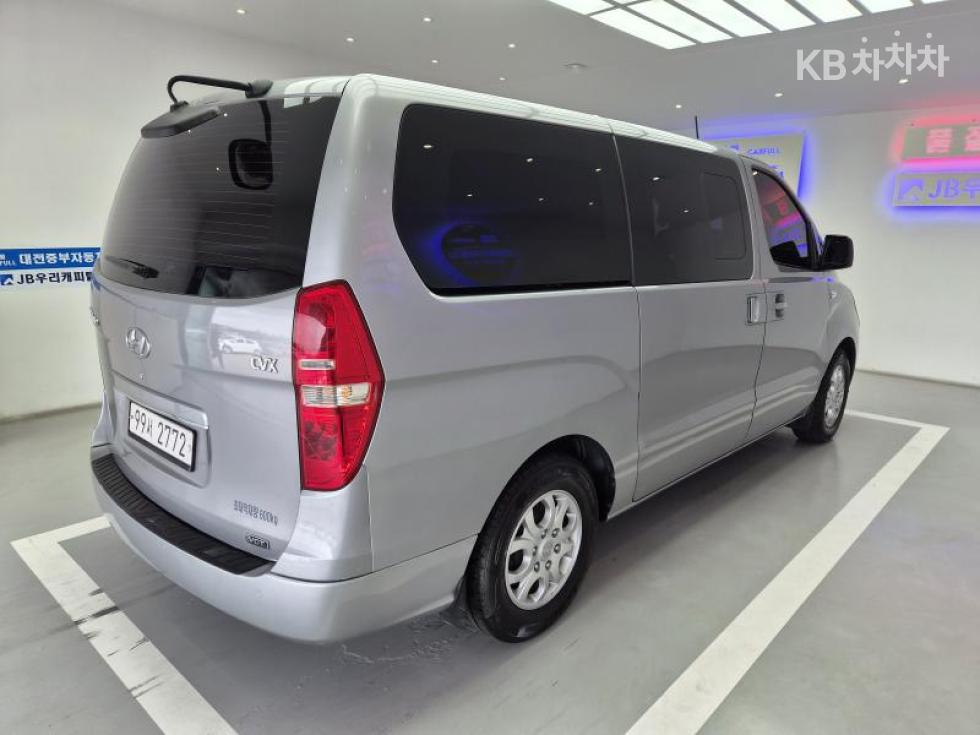 Hyundai Starex — miniaturë 5