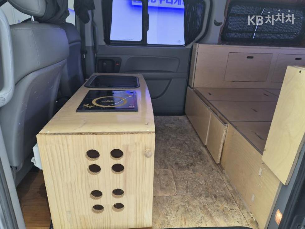 Hyundai Starex — miniaturë 7