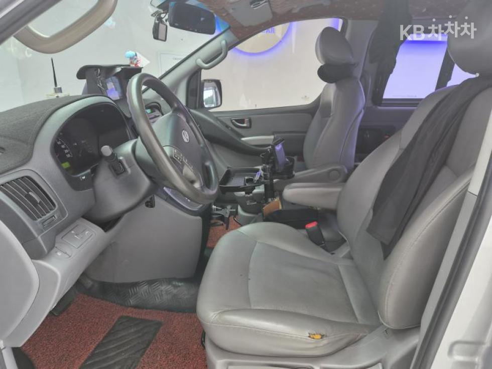 Hyundai Starex — miniaturë 10
