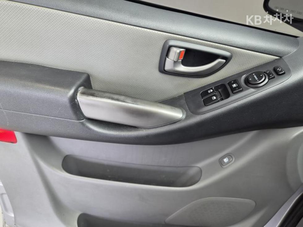 Hyundai Starex — miniaturë 11